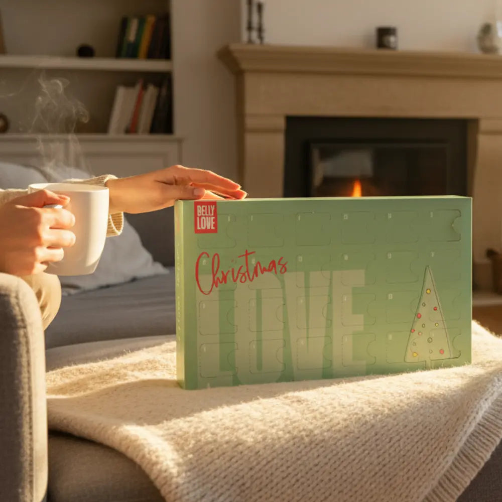 Adventskalender in der Morgensonne mit Hand zuckerreduziert vegan bio