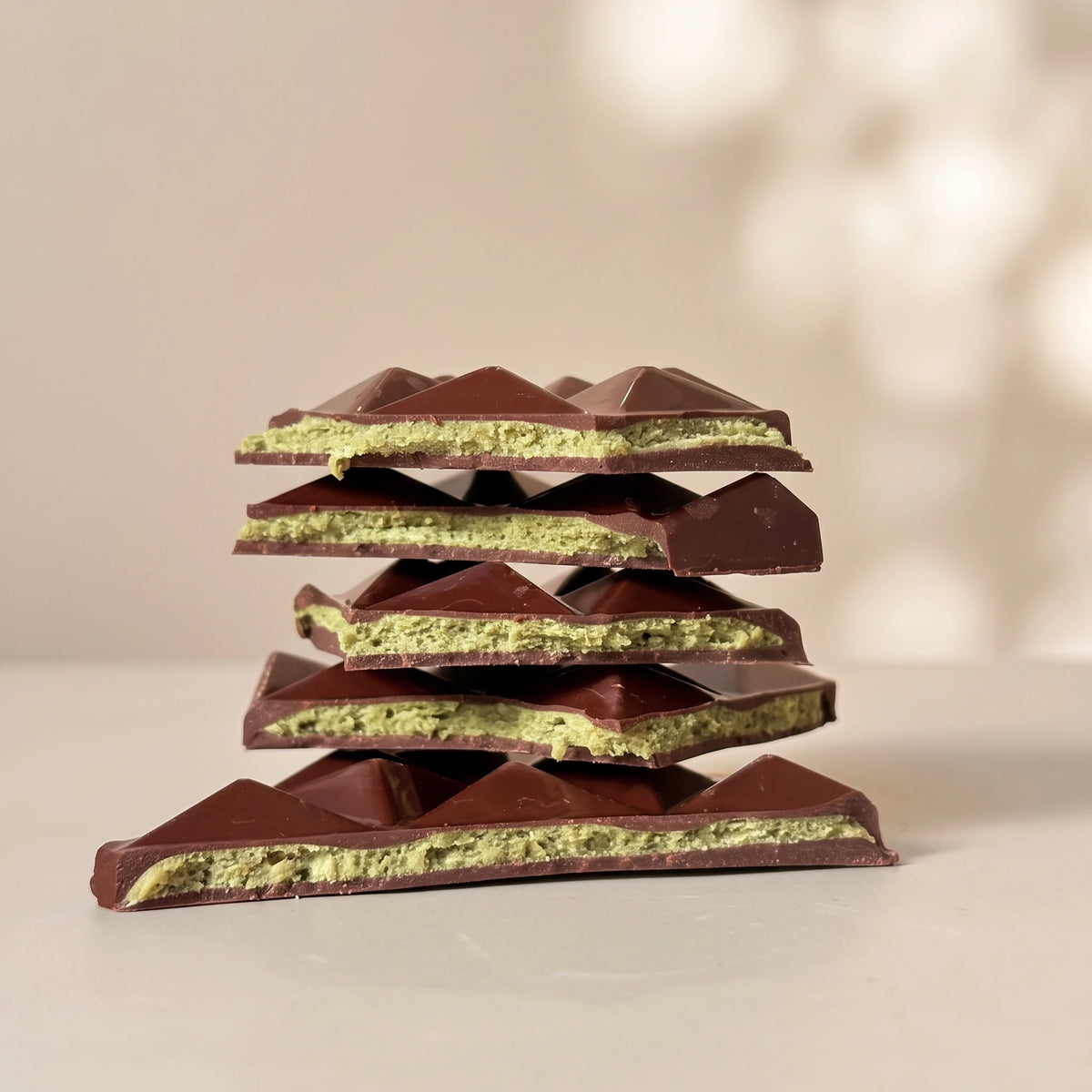 Belly Love Creamy Pumpkin Seed – Nahaufnahme, cremige Kürbiskernfüllung im Querschnitt
