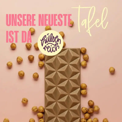 Ganze Belly Love Crunchy Spekulatius Tafel – Bio-Schokolade mit Kichererbsen, industriezuckerfrei, vegan und clean label.