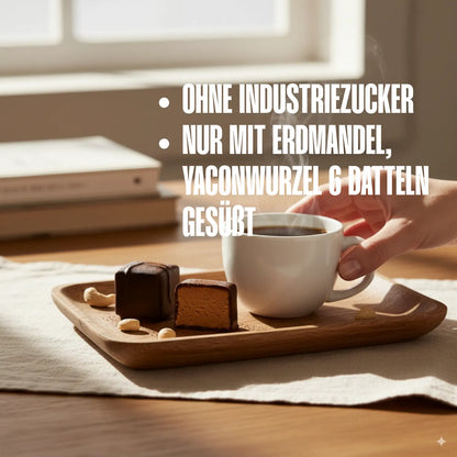 Schoko-Pralinen von Belly Love – ohne Industriezucker, natürlich gesüßt, serviert zu Kaffee